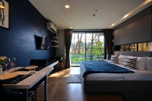 Su Thep Apartment | Luxury Modern Garden View Apartment