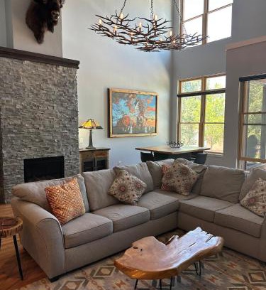 Salida House | Luxury On The River, Downtown River Balcony Str513