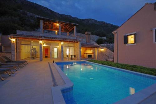 Brsecine Villa | Luxury Panorama Villa Dia
