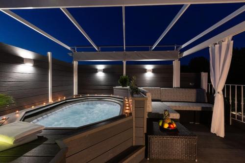 Forte dei Marmi Villa | Luxury Paradise House