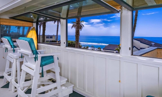 South Oceanside Condo | Luxury Penthouse Condo, Sunroom with Ocean Views – 20 STEPS TO THE OCEAN!