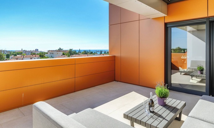 Katoro Apartment | Luxury Penthouse Viki with sea view