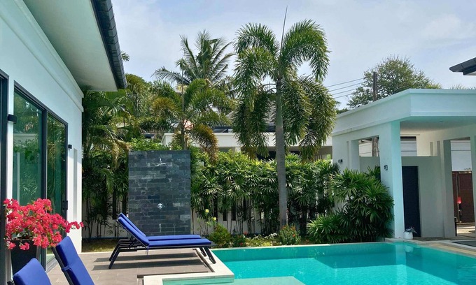 Ban Saiyuan Villa | Luxury Pool Villa near Nai Harn Beach with outdoor Sala/Dining!