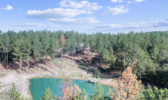 Smithville Cabin | Luxury, privacy and all 5 star ratings.nLocated on 5 private acres.