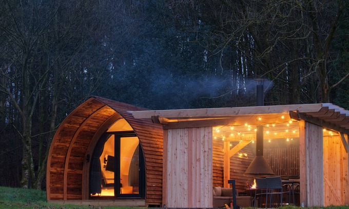 Canonbie Cabin | Luxury Rural Cabin with Wood Fired Hot Tub