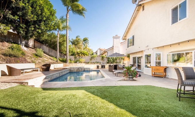Carmel Valley House | Luxury San Diego House: Beach, Pool & Pet-Friendly by RedAwning