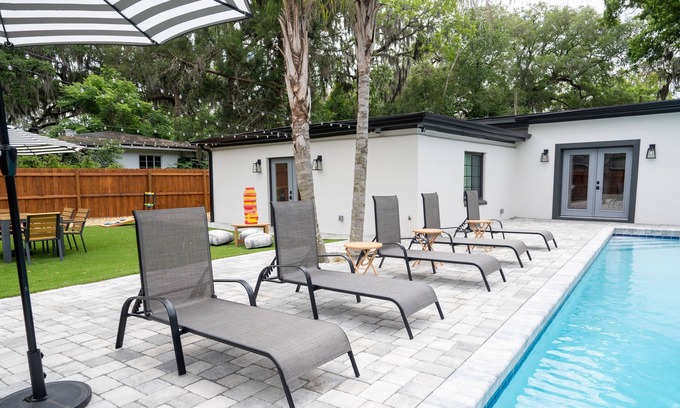 Lakewood House | Luxury San Marco Home- (Heated) Pool 3BD 2BA - Sleeps 10