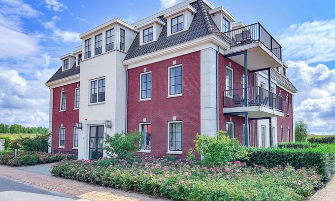 Colijnsplaat Apartment | Luxury stay with sauna, spa-bath near the beach