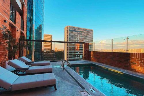 Zona 10 Apartment | Luxury Studio in Zona 10 Guatemala with Pool