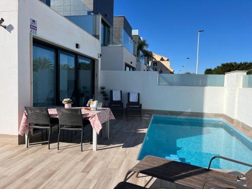 San Pedro del Pinatar House | Luxury Three Bedroom Villa with Private pool and rooftop Solarium