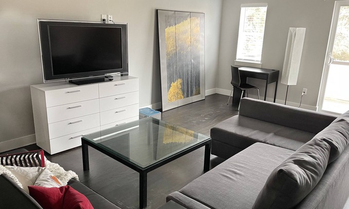 Northeast Park Hill House | Luxury Townhome with Beautiful Views sleeps up to 12 Long Term Available