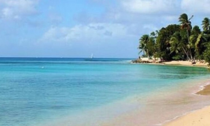 Weston Apartment | Luxury Two Bedroom Condo with Poolnn