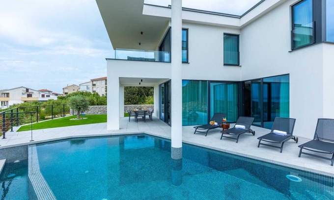 Punat Villa | Luxury Villa 45° – Exclusive holiday villa with sea view