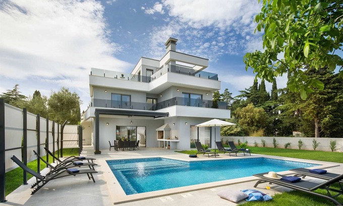 Premantura Villa | Luxury Villa Costanea with Pool