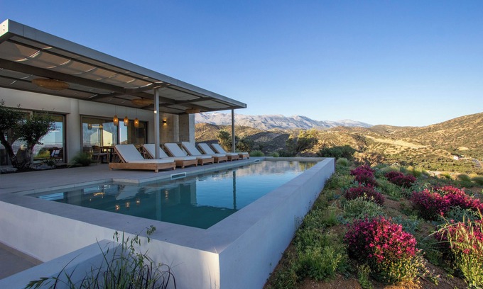 Agia Galini Villa | Luxury villa for 8 with pool and view of the Cretan mountains and the Libyan Sea