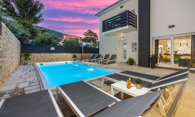 Baska Villa | Luxury villa Magic with swimming pool near the sea