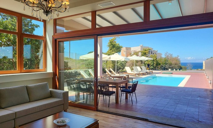 Hersonissos Centre Villa | Luxury Villa Mikaela