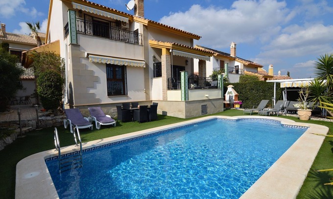 Algorfa Villa | Luxury Villa Near Costa Blanca