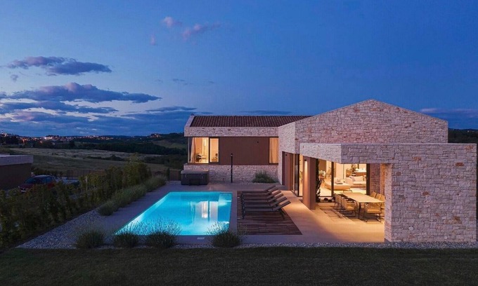 Brtonigla Villa | Luxury Villa Vigneto Istria heated pool jacuzzi family