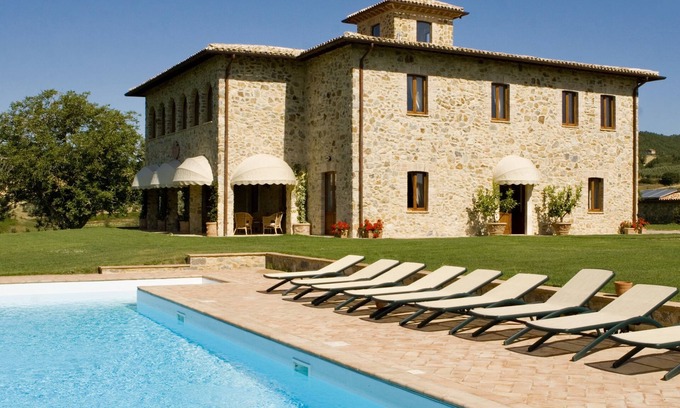 Corbara Villa | Luxury Villa with private pool and Estate Winery in Umbria