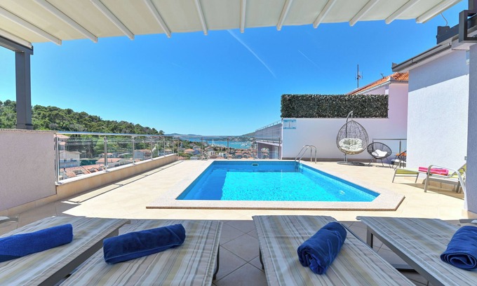 Trogir Villa | Luxury villa with rooftop pool & jacuzzi