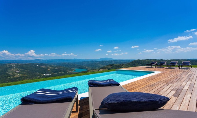 Zamask Villa | Luxury villa with spectacular views and infinity pool