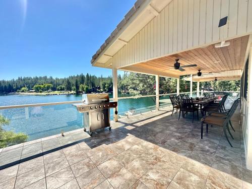 Groveland House | Luxury Yosemite Lake House