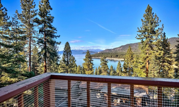 Zephyr Cove Cabin | LX007 Skyfall lakeview house with dry sauna close to Edgewood