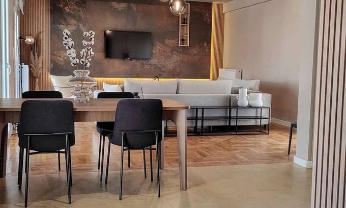 Exarhia Apartment | Lycabettus Vista Luxury Suite