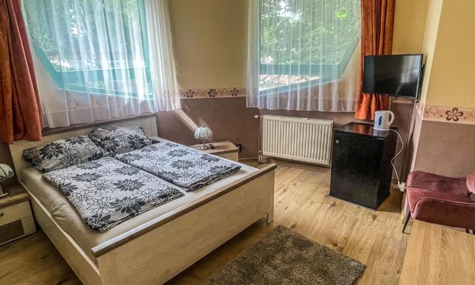 Siofok Aranypart Hotel | Mátyás Vendégház Siófok
