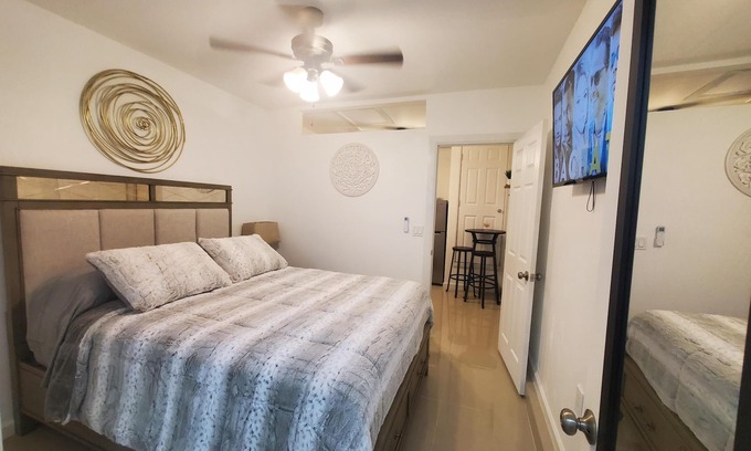 Sunrise Manor Apartment | M&A Cozy studio