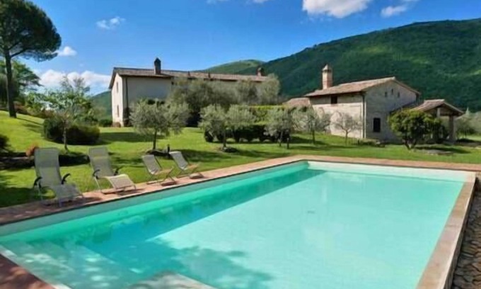 Montelaguardia Villa | M&M HOLIDAY HOUSE "CASALE NEL CUORE VERDE D'ITALIA"