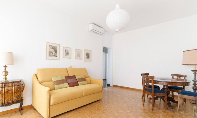Zona Solari Apartment | M4 Coni Zugna Bright Apartment