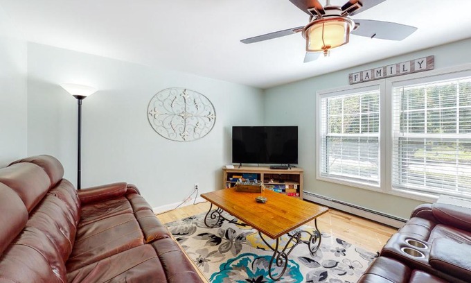 Boothbay Harbor House | Mabel's Maine Cottage