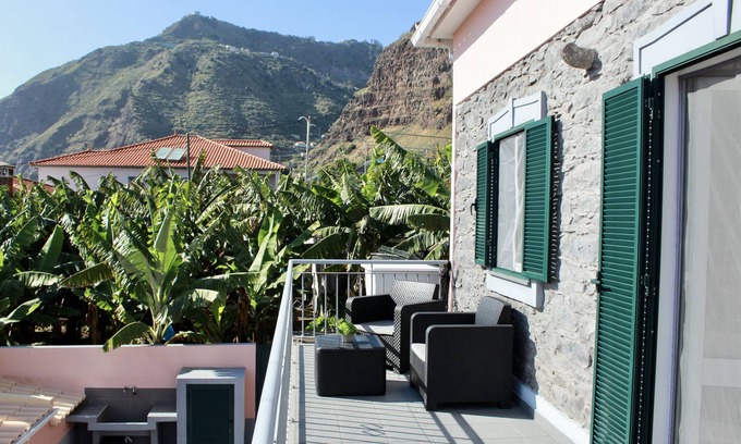 Madalena do Mar House | Madalena do Mar Beach House