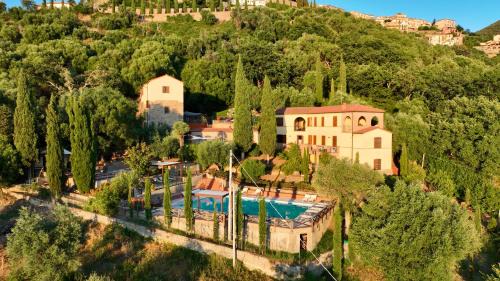 Scarlino Apartment | Madonna Del Poggio CAV