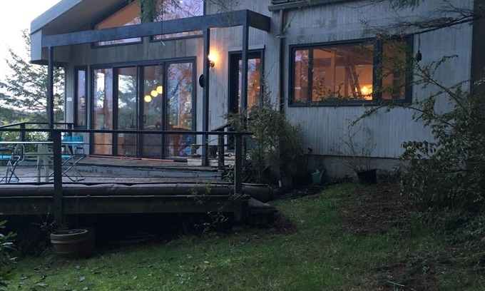 Anderson Island House | Madrone beach house on Anderson Island