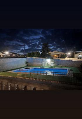 Aldea del Fresno Ski Chalet | Magnífico chalet con piscina privada y vistas impresionantes