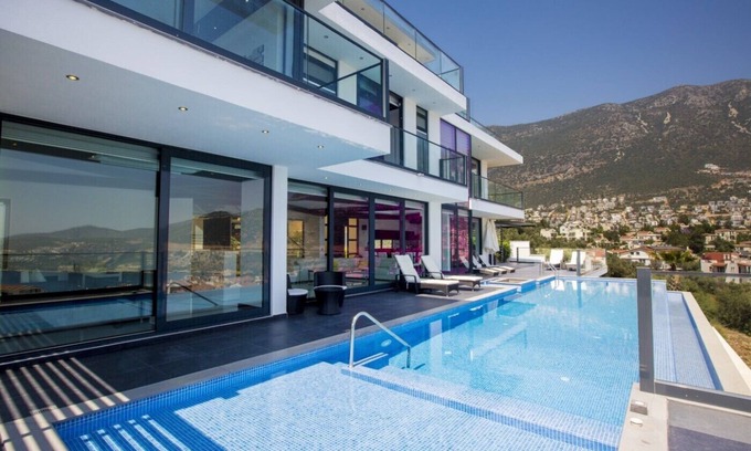 Kalkan Villa | Magnificent 5 Bedroom Villa in Ortaalan Kalkan
