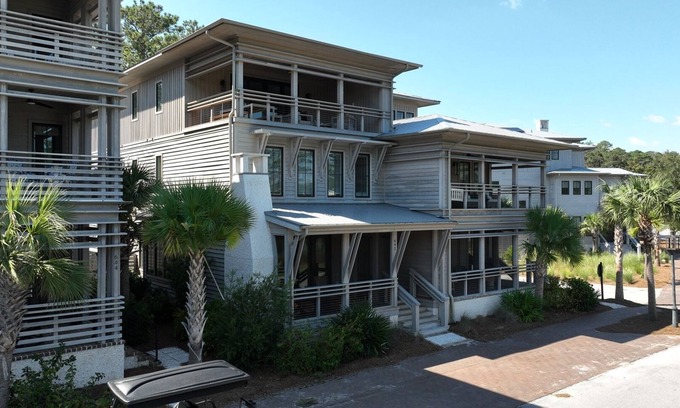 Palmetto Bluff House | Magnificent and Gorgeous Moreland Townhome