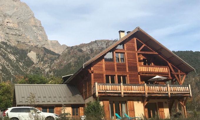 Vallouise Ski Chalet | MAGNIFICENT CHALET 20 PEOPLE MOUNTAIN VIEW