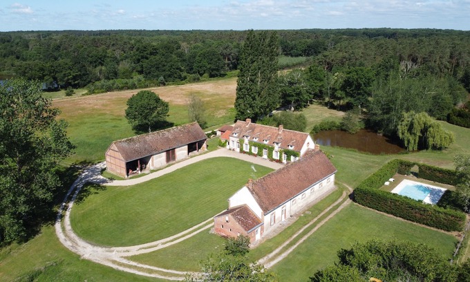 Lassay-sur-Croisne House | Magnificent Sologne property in a peaceful setting, private swimming pool