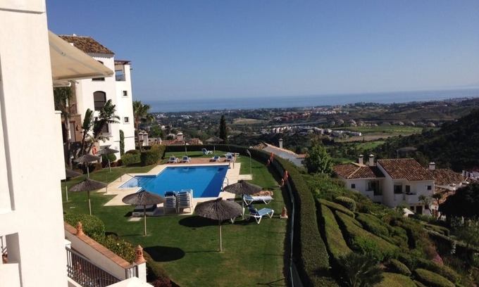 Benahavis Apartment | Magnificent sea view - Los Arqueros Golf near Puerto Banus