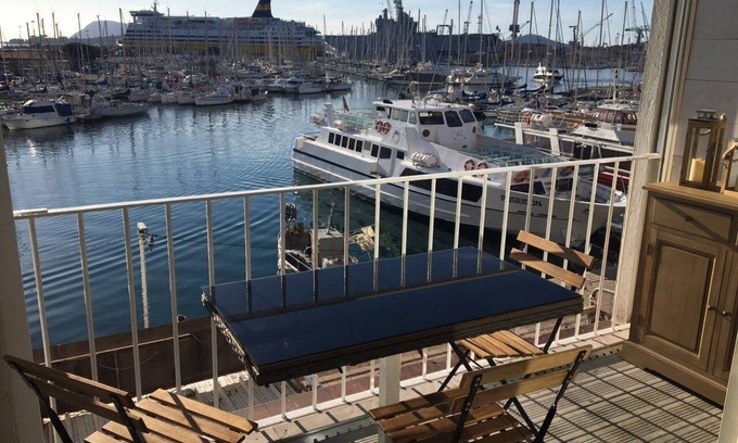 Old Town Apartment | Magnificent T3 of 75 m² on the marina