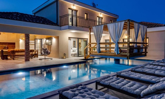 Pakostane Villa | Magnificent Villa Oasis with extra large pool