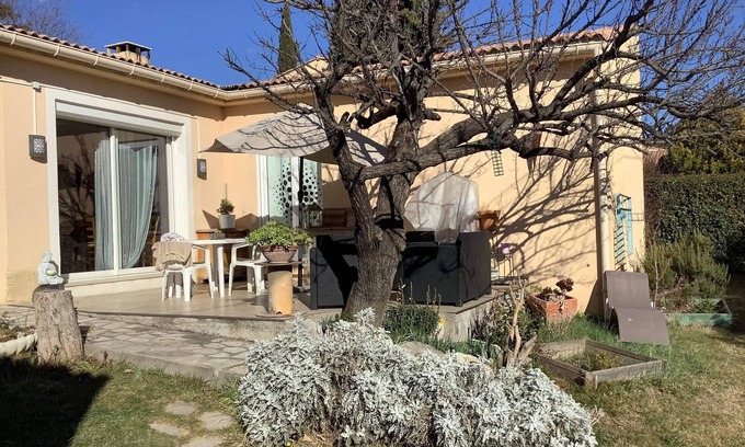 Manosque Villa | Magnificent villa with terrace Enjoy your vacations