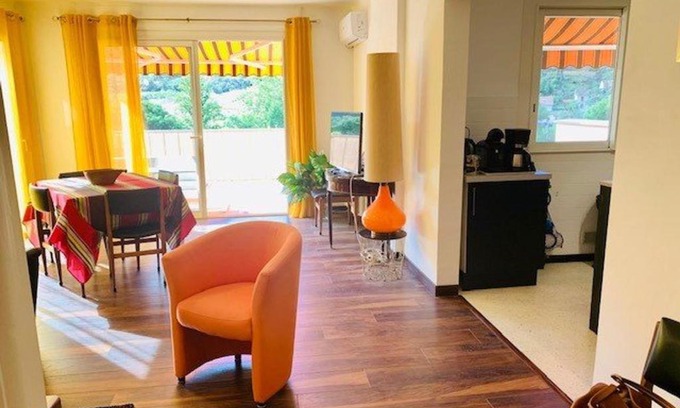 Amelie-les-Bains-Palalda Apartment | Magnifique F3 lumineux avec terrasses, climatisation, garage et WiFi à Amélie-les-Bains - FR-1-703-81