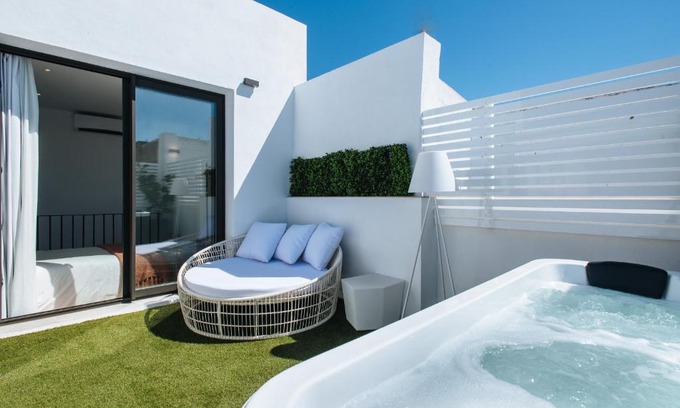 Alameda Apartment | Magno Apartments Alameda 1851 Penthouse - Private terrace and jacuzzi