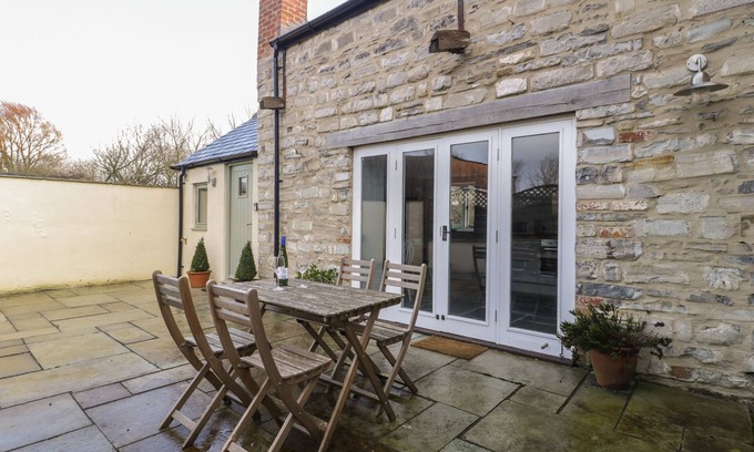 Highbridge Cottage | Magnolia Barn