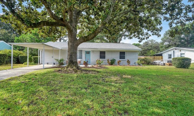 Fort Walton Beach House | Magnolia - Family-Friendly Comforts, TVs, Grill & Just Steps to the Beach!